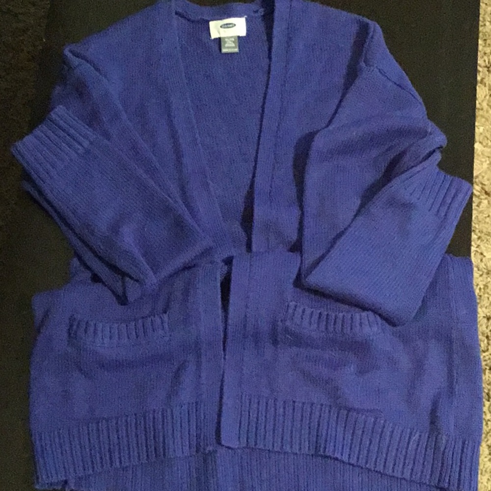 Cardigan sweater